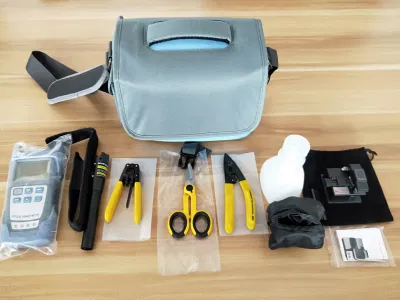 Paquete de bolsa de herramientas de fibra óptica con kit de herramientas de terminación rápida de campo FTTH con cuchilla Vfl
